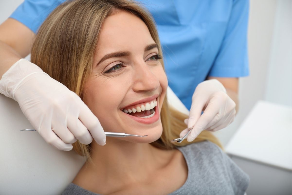 How Composite Bonding Fixes Gaps, Chips, and Discoloration