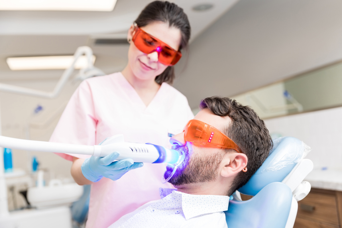 DIY Teeth Whitening: What Works and What Can Damage Your Teeth