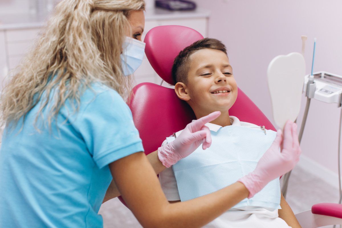 What's the Right Age for Your Child's First Dental Appointment?