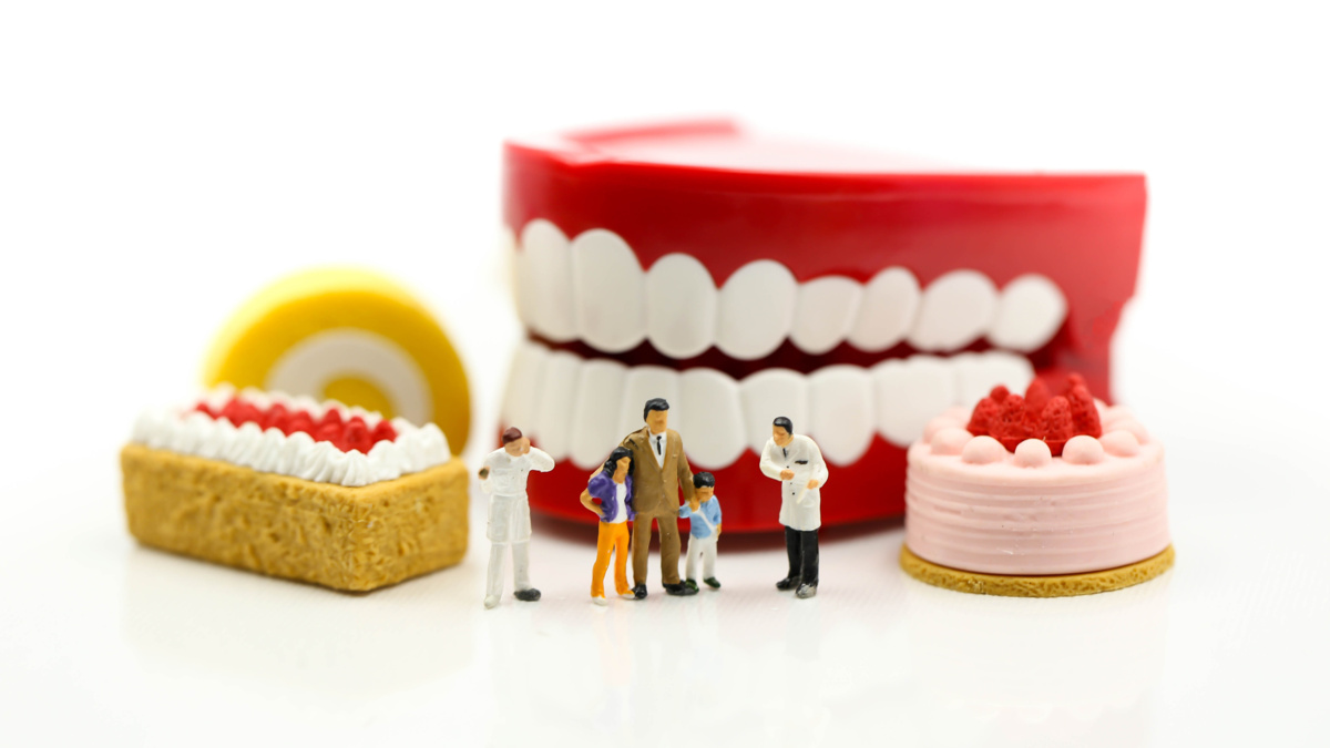 Holiday Sweets and Your Teeth: A Dentist's Survival Guide